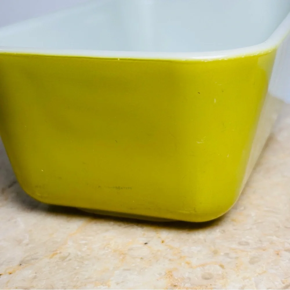 Vintage Pyrex Refrigerator Ovenware Dish Butter Verde Avocado Green 0502 1.5 PT.